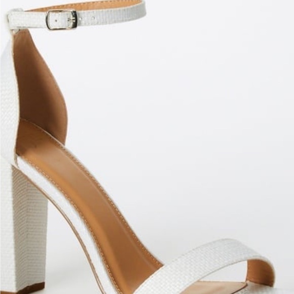 JustFab block-heeled sandal w/ adjustable buckle. 4” heel - Picture 4 of 6